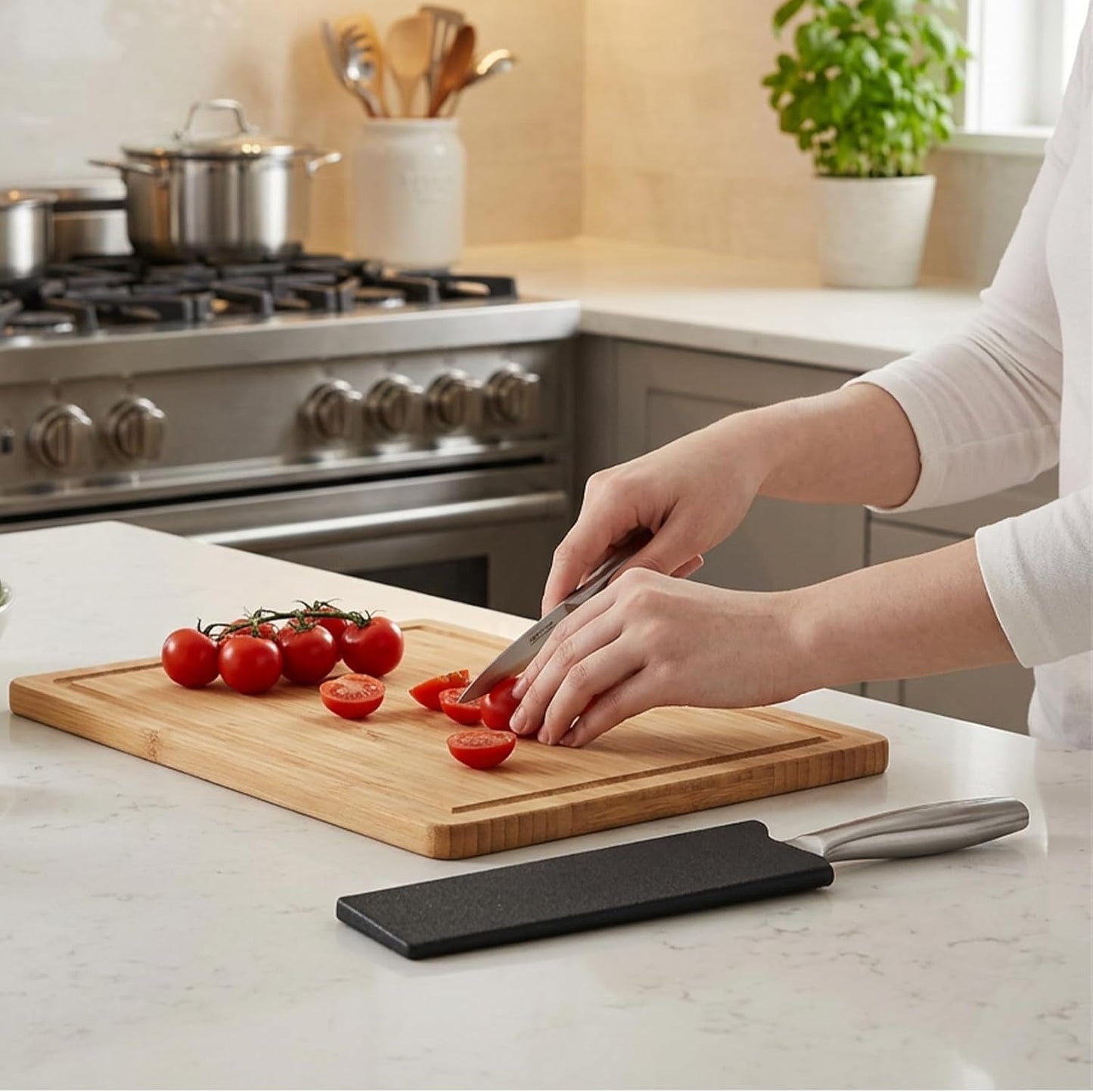 Chef Knife Sheath Plastic Knife Cover 8" x 2.2" Knives Edge Guard Protector 2 Pcs Universal Knives Sleeves for Home Kitchen, Black