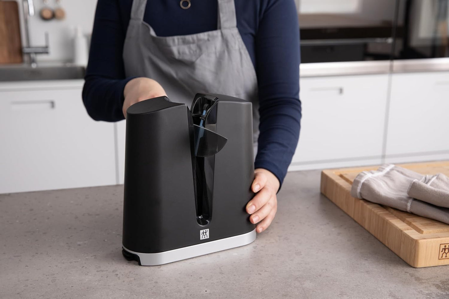 V-Edge Knife Sharpener, Black