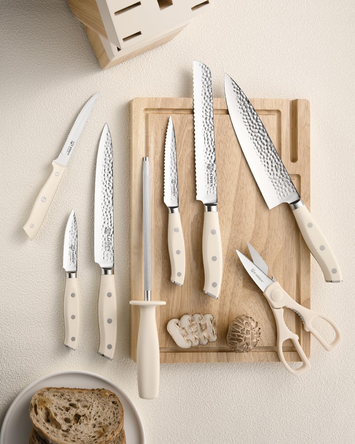 16 Pieces Kitchen Knife Block Set with Cutting Board, German Stainless Steel Knife Set with Sharpener, Dishwasher Safe, Anti-Slip Handle, 6 Steak Knives, Black