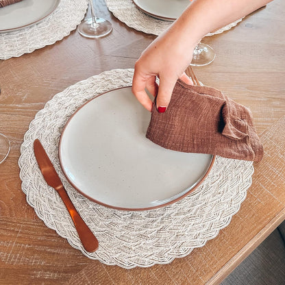 Ceramic Dinner Plates Set of 6, 10 inch Dish Set - Microwave, Oven, and Dishwasher Safe, Scratch Resistant, Modern Rustic Dinnerware- Kitchen Porcelain Serving Dishes - Vanilla White