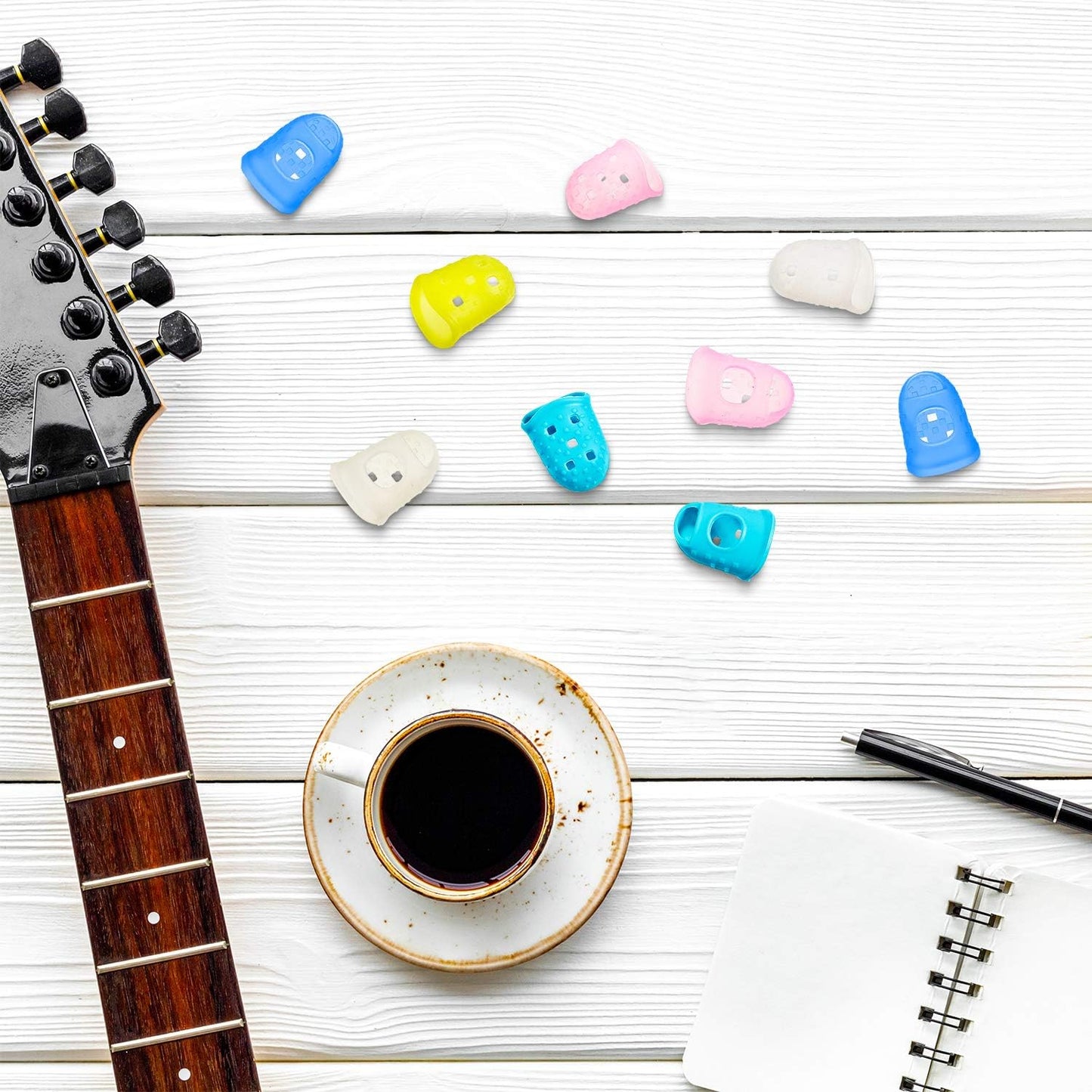 40 Pieces Guitar Fingertip Protectors Silicone Finger Guards Anti-slip Finger Protection Covers Caps for Stringed Instruments Guitar Mandolin Bass Counting Sewing, 5 Sizes
