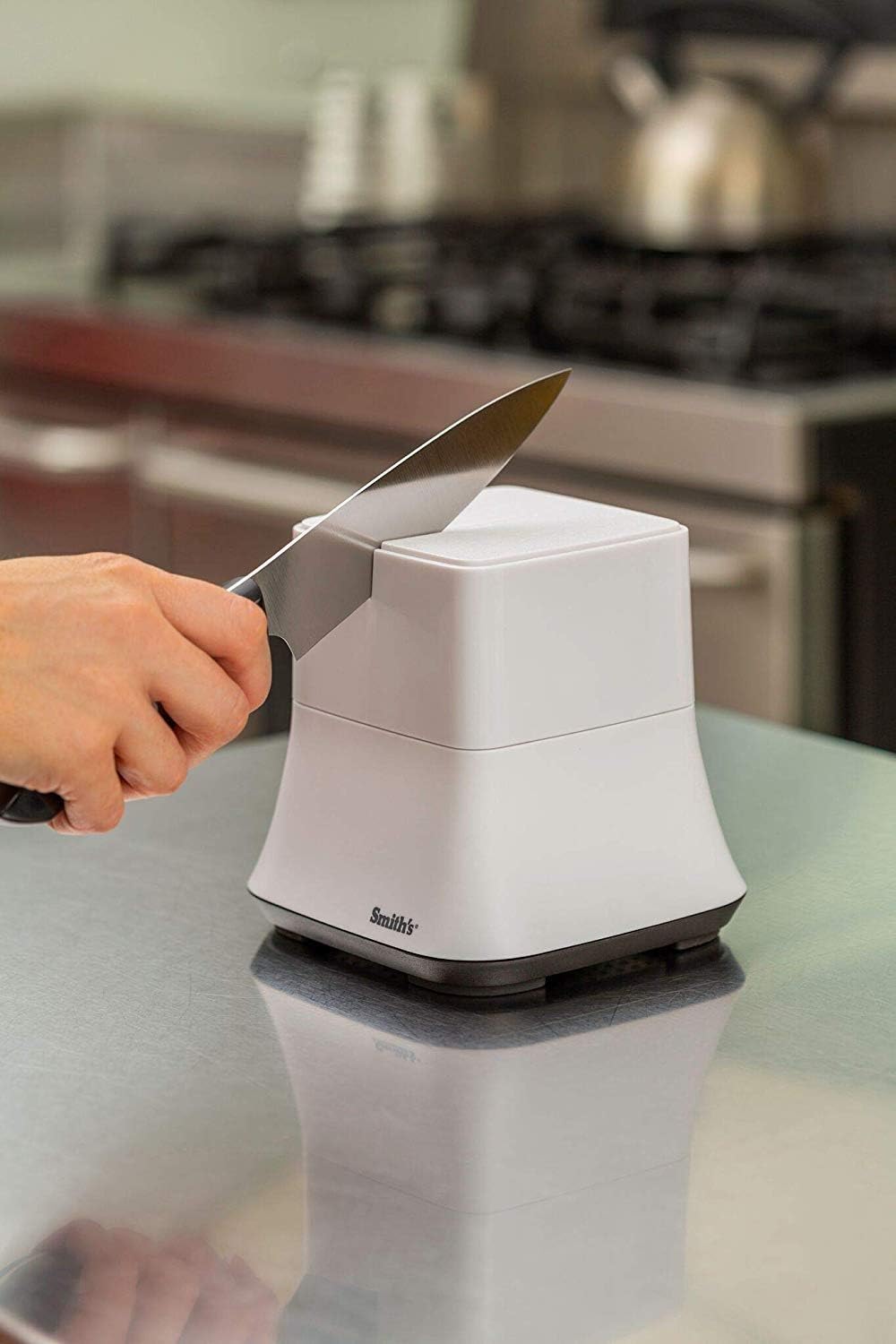 Smith’s 50927 Mesa Single Slot Electric Knife Sharpener – White – Abrasive Sharpening Wheel + Blade Guides - Kitchen Gadgets – Quick Blade Sharpening – Compact Design – Straight Edge Blades