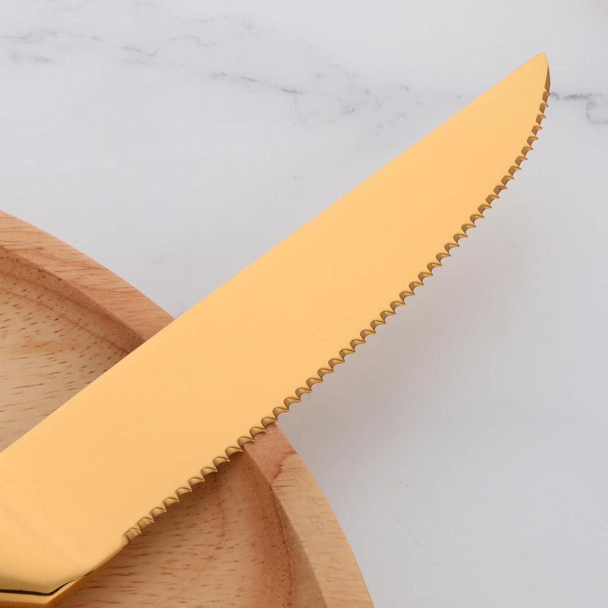 Steak Knife Set, 4-Piece Serrated Black Steak Cutlery Steak Knife, Stainless Steel Steak Cutlery Knife for Home, Restaurant, Hotel, 22cm