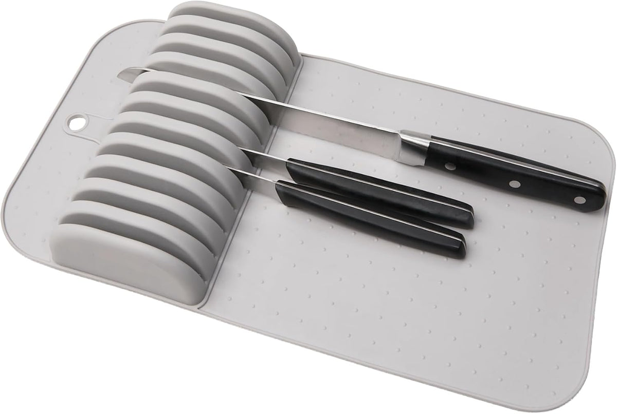 Classic Knife Mat for 11 Knives with Soft Grip Base, Carbon