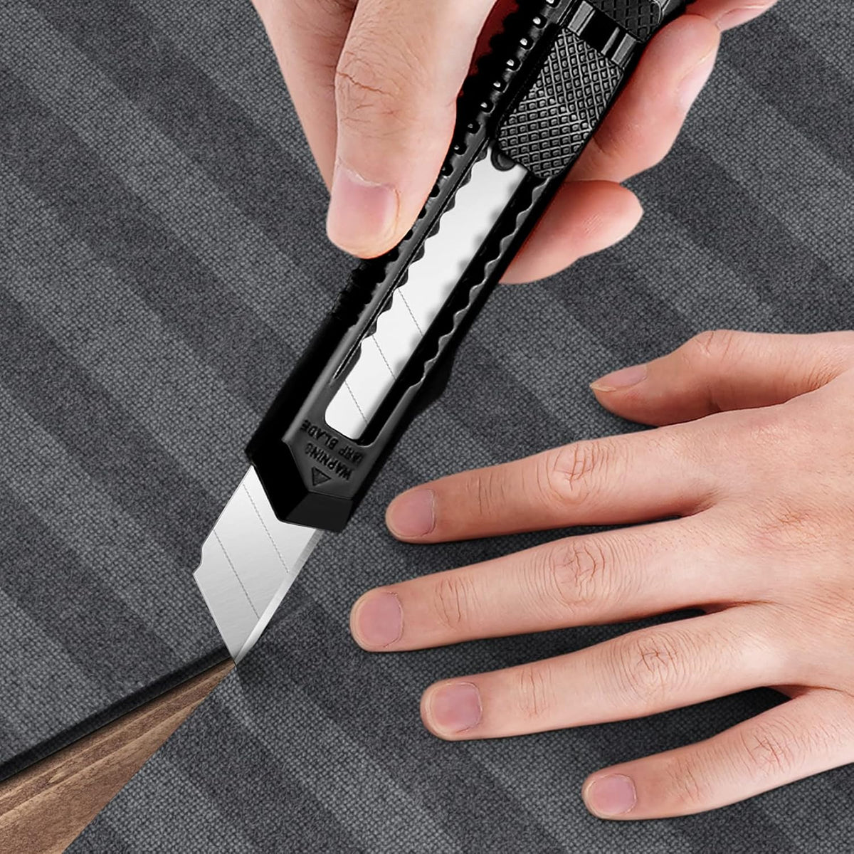 Box Cutter Retractable, 18mm Utility Knife, Snap-Off Blade