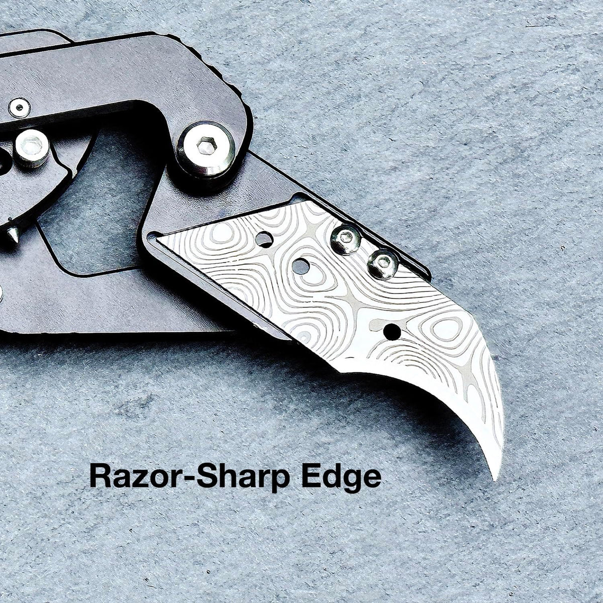 Special Edition Damascus Pattern Partially Serrated Utility Blades, SK5 Steel Box Cutter Blades, Standard Size Fits Most Utility Knives, 10-Pack with Plastic Case