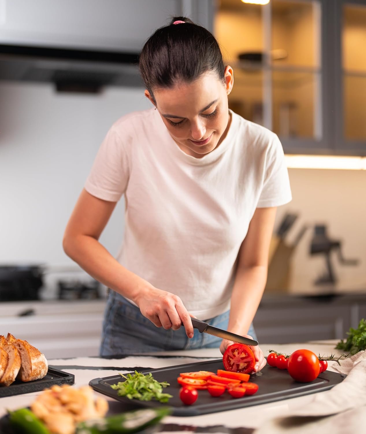 Serrated Tomato Knife – Sharp German Stainless Steel Blade with Sustainable Wheat Straw Non-Slip Handle – Safety Cover Included – Dishwasher Safe – 4.3 inches