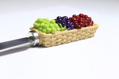 Pineapple Cheese Spreaders, Hand-Painted Resin Handles with Stainless Steel Blades for Spreading Cream Cheese, Butter, Jam, or Sandwich, Set of 4