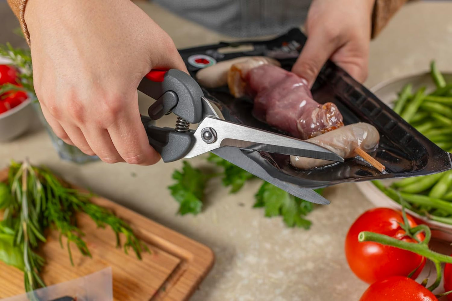 Kitchen Shears Universal | Herb Stripper, Twist-Off Lid Opener, Micro-Serrated Blades, Self-Sharpening Blade