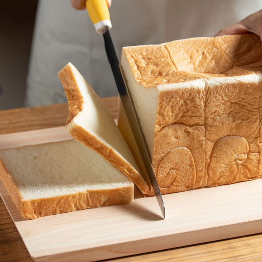 Suncraft HE-2101 Bread Knife, Smooth Bread Knife, Cleans Fresh Bread and Hard Bread, Loved by Professionals, Made in Japan