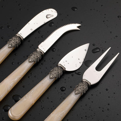 REVERIE Collection 4-piece Stainless Steel Butter Spreader Cheese Knife, Giftable Butter Knives set, Bread Knife set (Gold)