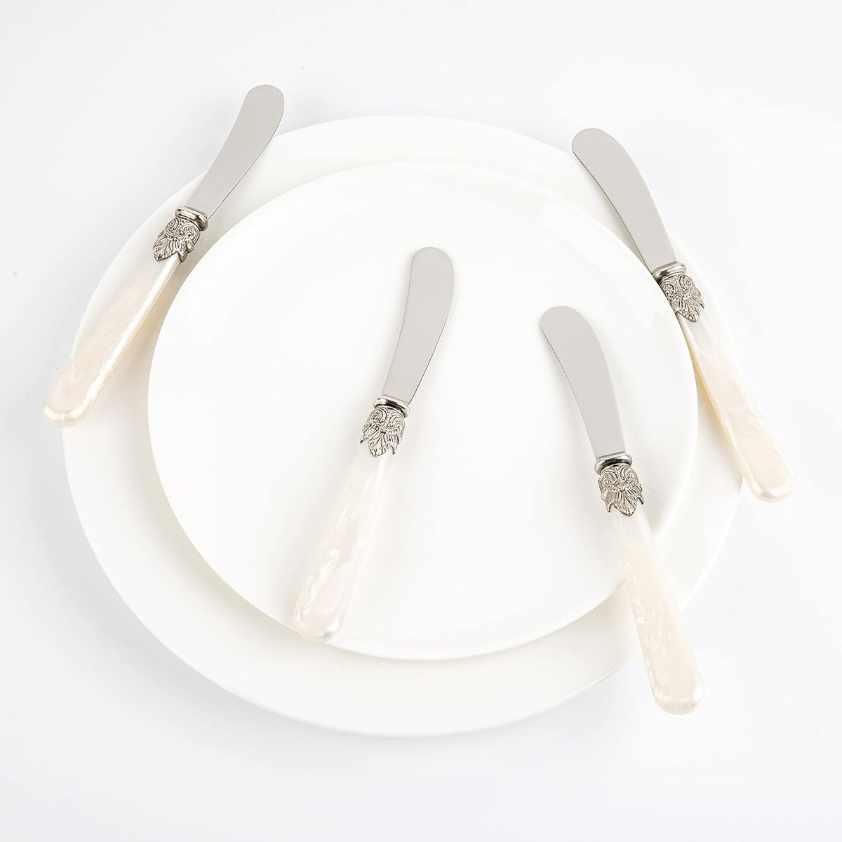 REVERIE Collection 4-piece Stainless Steel Butter Spreader Cheese Knife, Giftable Butter Knives set, Bread Knife set (Gold)