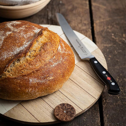– Premier Plus Peeling Knife - Paring knife with 2.8" blade & 56 HRC - Ideal for cutting fruit & vegetables - Ultra sharp - Stainless steel - Ergonomic handle - High carbon - Made in Germany