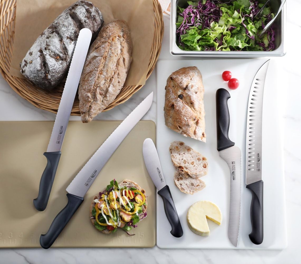 Essential 9-Inch Offset Serrated Bread Knife
