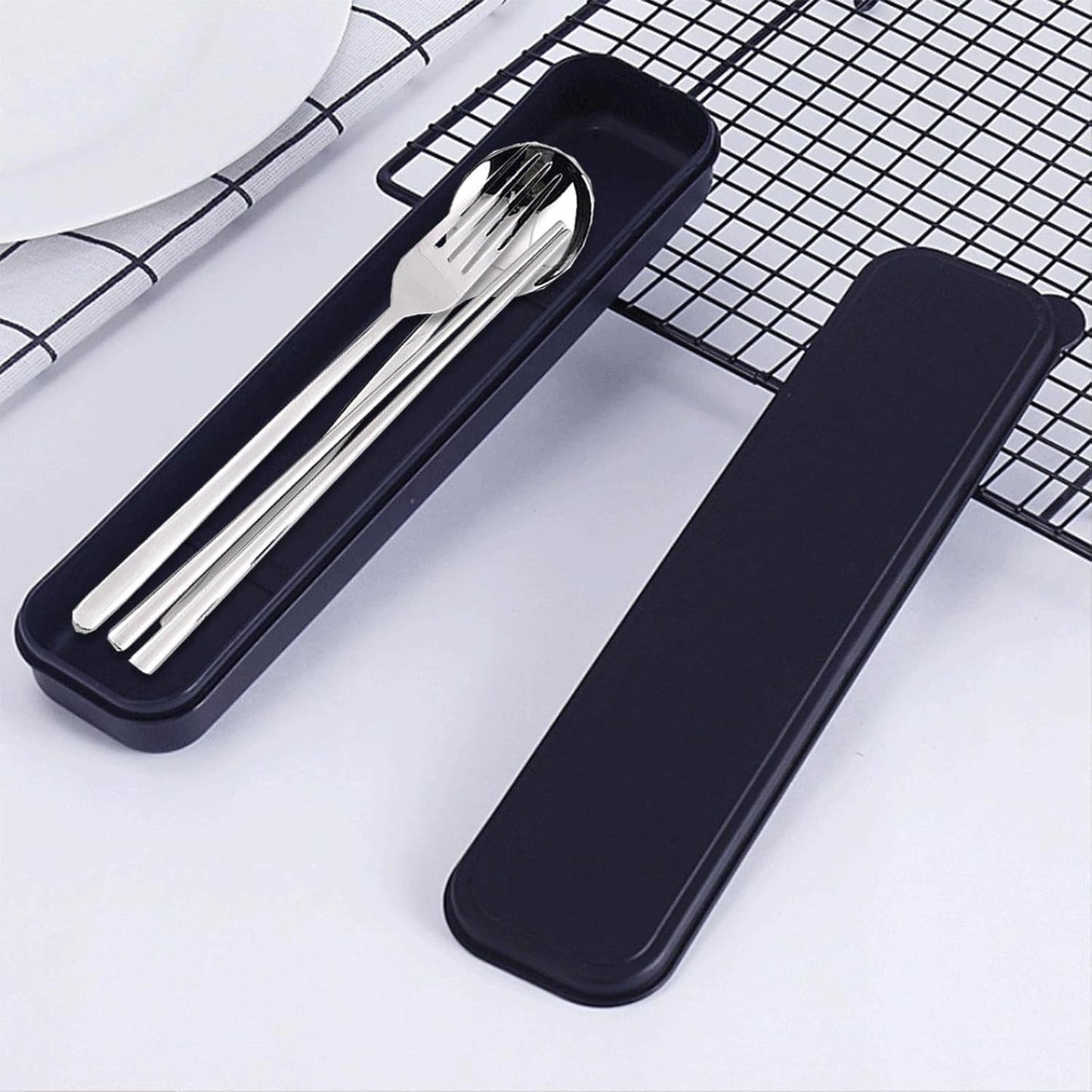 2Pcs Simple Utensil Holder with Lid, Portable Flatware Box Travel Tableware Storage Case, Simple Tableware Storage Box Case for Cutlery Kit (White、Black)