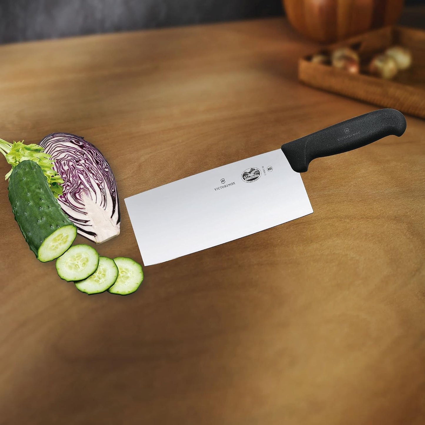 Fibrox 7 in Chinese Cleaver - Swiss Made Butcher Chef Knife | Professional stainless steel classic utility knife with ergonomic non-slip handle. Versatile, durable and dishwasher safe