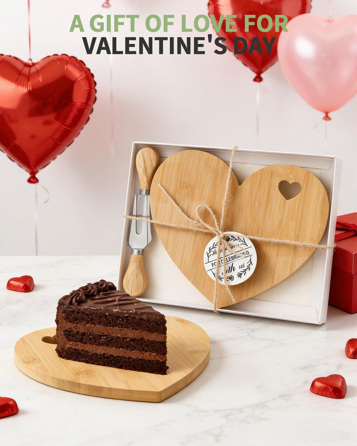 4 Set Bridal Baby Shower Favor, Heart Shape Charcuterie Board, Small Cheese Board with Knife and Fork, Small Bamboo Heart Cutting Board for Guest Bridal Baby Shower Prize Wedding Birthday Valentines