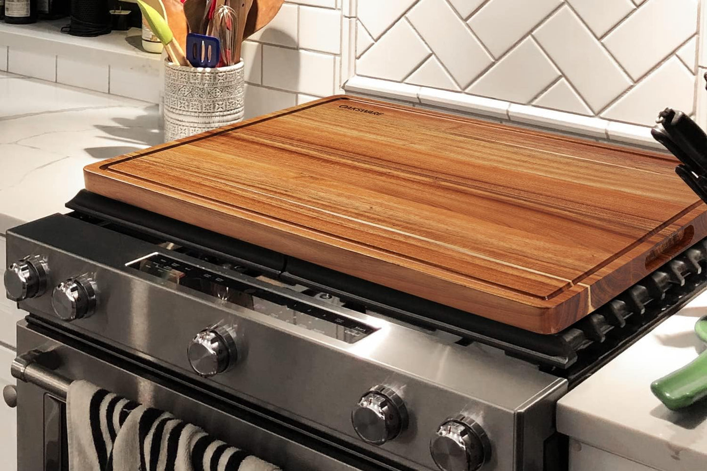 Cutting Boards, 16.5x13 Large Acacia Wooden Cutting Boards for Kitchen, Edge Grain Reversible Wood Chopping Board with Juice Groove and Handles, Pre-Oiled Carving Tray for Meat & Cheese