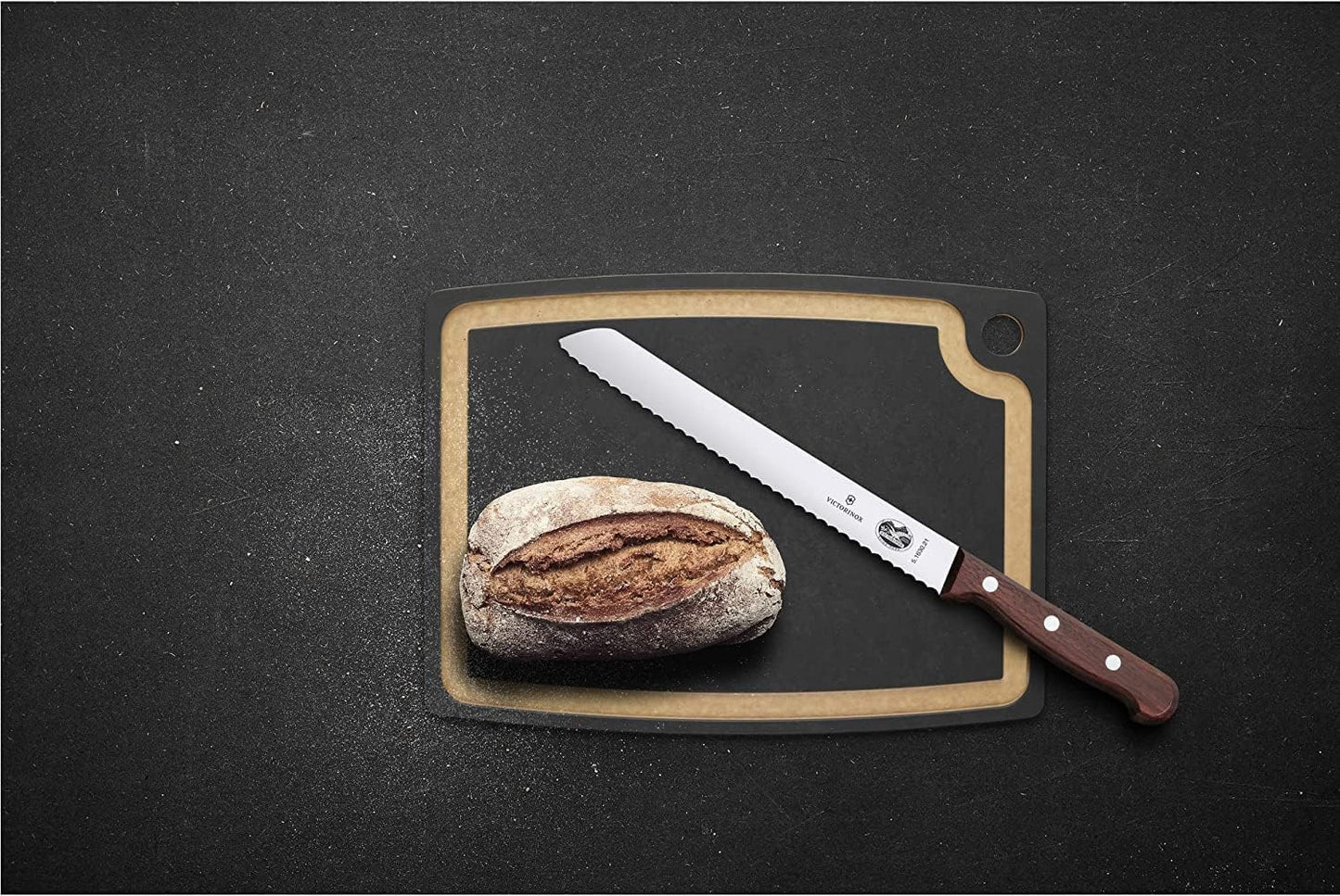 Wood Bread Knife - 8.25 in Serrated Stainless Steel Blade | Handcrafted maple wood handle bread cutter, wavy edge blade for crusty sourdough, pastries and cakes, made in Switzerland.