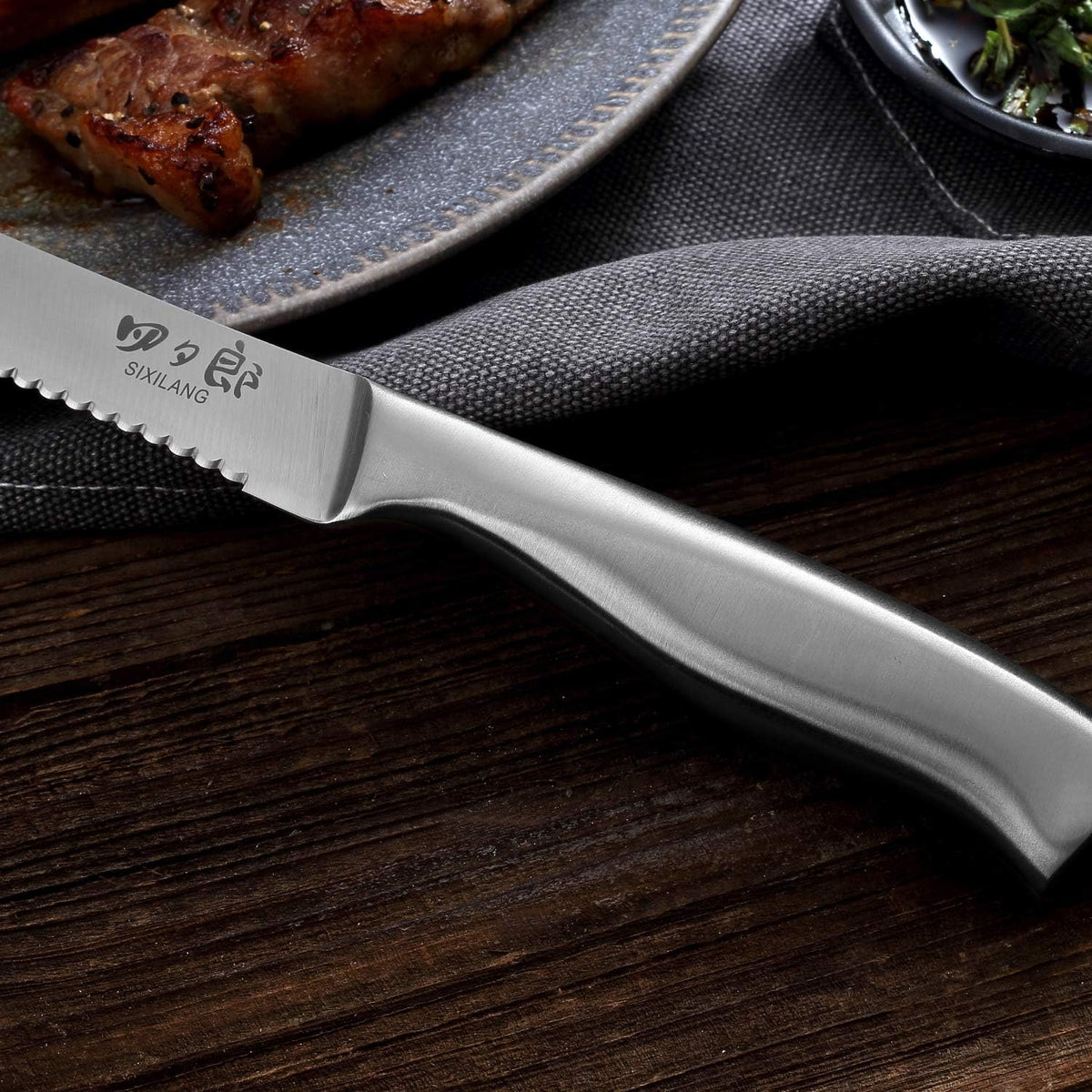 Steak Knives Set, Serrated Steak Knives Set of 8, German Stainless Steel Steak Knife Serrated Dishwasher Safe, Home Gifts for Men and Women