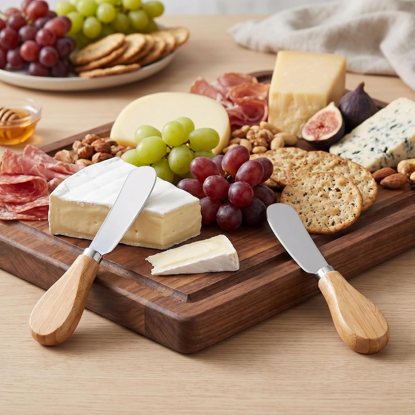 4 Pcs Cheese Spreader Knives Butter Knife with Wooden Handle Stainless Steel Cheese Butter Knife for Cheese Cold Butter Jam Pastry and Other Kitchen Accessories 4.84 Inch