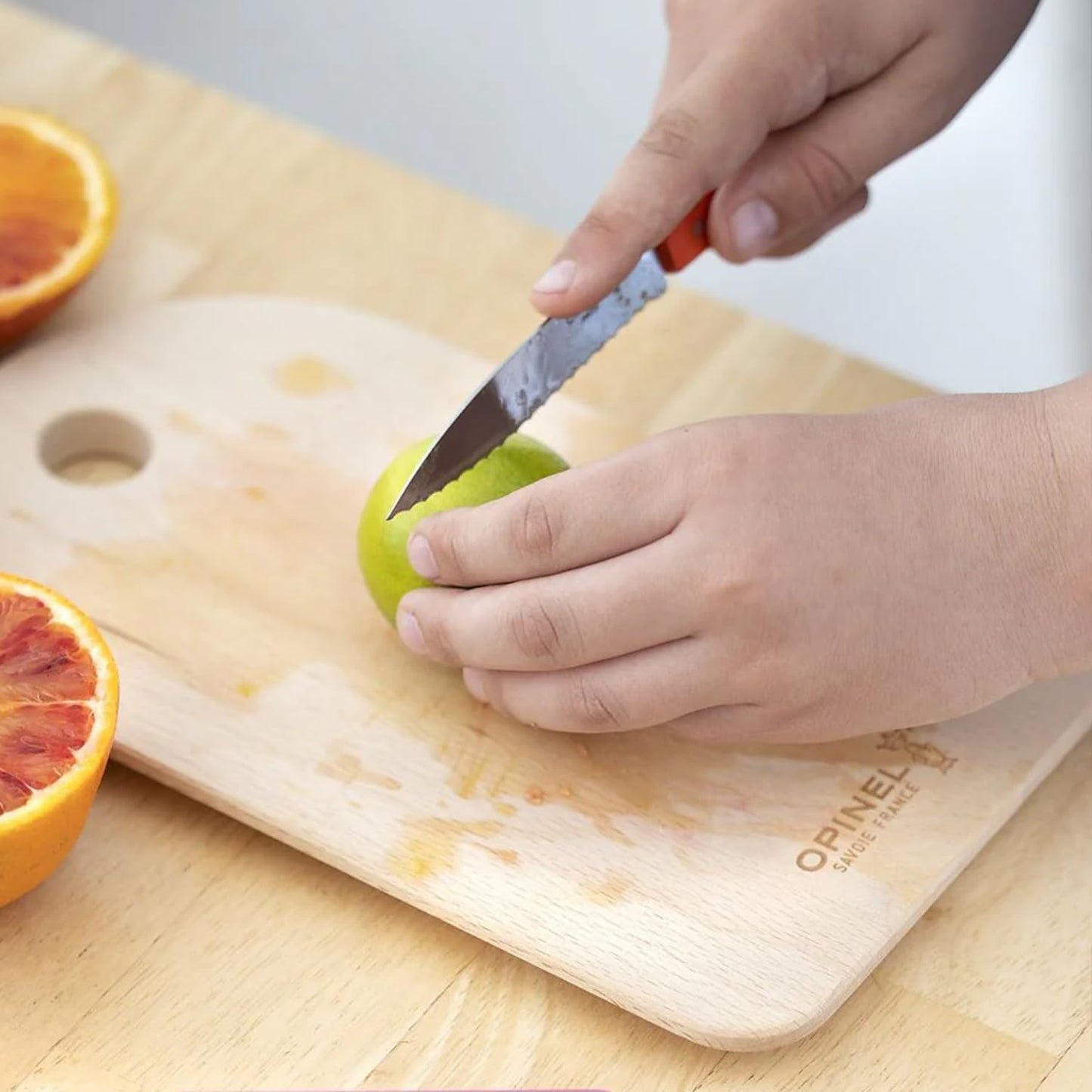 No. 113 Essential Paring Knife, Serrated Edge, Hornbeam (Natural)