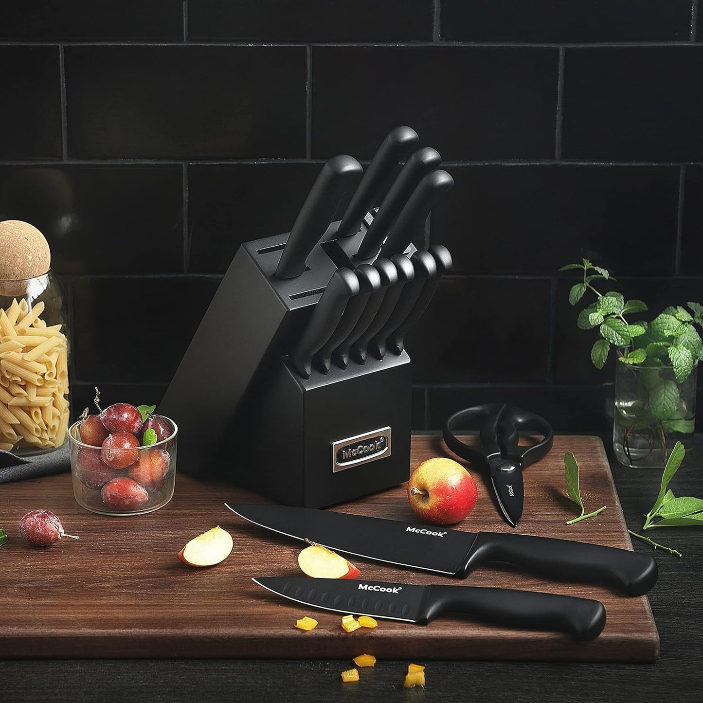 ® Knife Sets, German Stainless Steel Kitchen Knife Block Sets with Built-in Sharpener, 15 Piece Chef Knife and More, Razor Sharp, Restaurant Grade, Anti-Rust, Elegant Box for Gift
