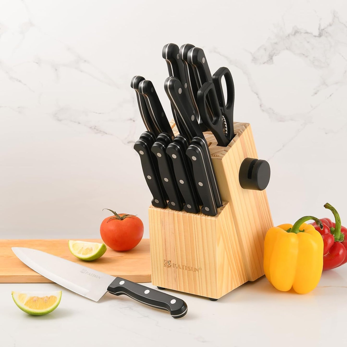 15-Piece Stainless Steel Kitchen Knife Set, Built-in Knife Sharpener, Dishwasher Safe, Ergonomic Non-Slip Handles, 6 Steak Knives, Black
