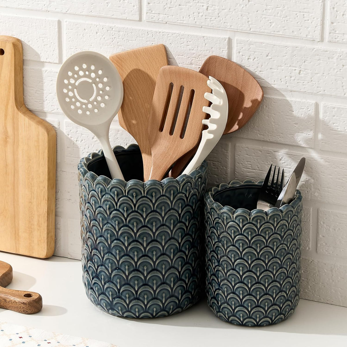 JIEMEI HOME Kitchen Utensil Holder, Large 7.5"+6.2" Petal Ceramic Utensil Crock for Countertop, Utensil Holder with Cork Mat, Morden Utensil Organizer for Spatula, Kitchen Decor, Set of 2, Purple