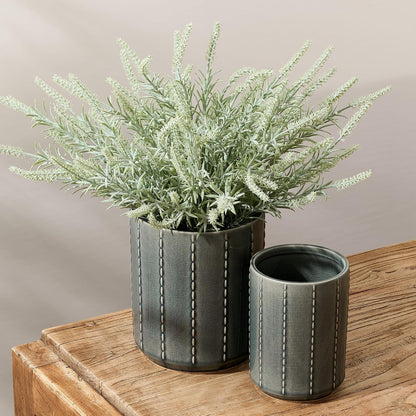 JIEMEI HOME Kitchen Utensil Holder, Large 7.5"+6.2" Petal Ceramic Utensil Crock for Countertop, Utensil Holder with Cork Mat, Morden Utensil Organizer for Spatula, Kitchen Decor, Set of 2, Purple