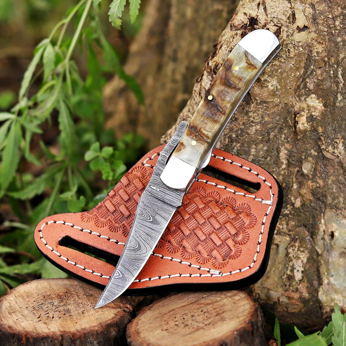 Handcrafted Damascus Steel Rus Lock Pocket Knife with, Traditional Folding Blade, Everyday carry, with leather sheath (Ram)