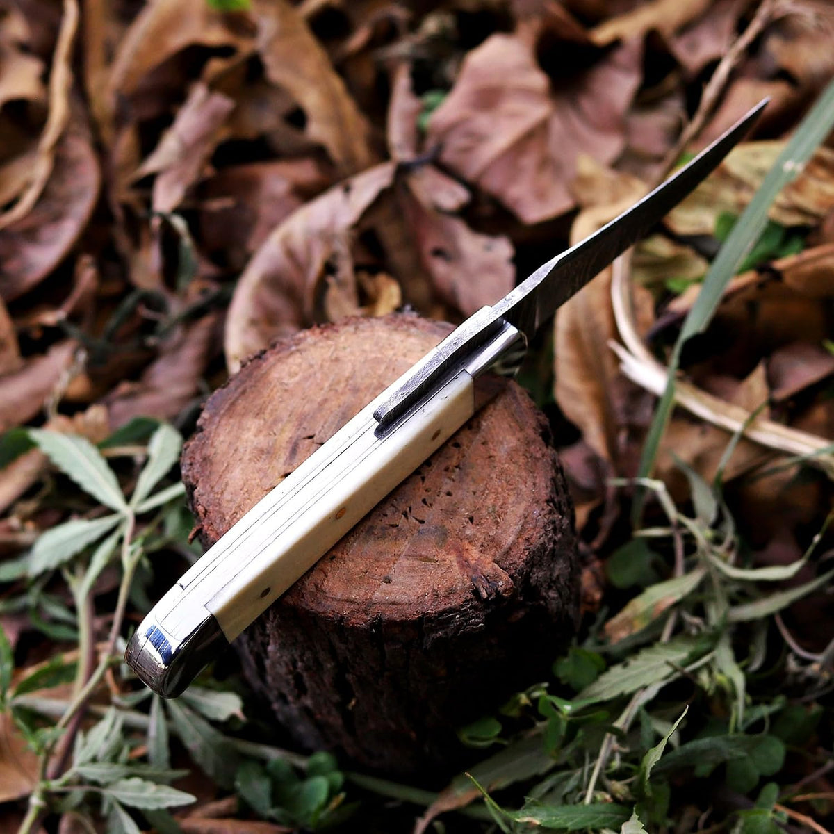 Handcrafted Damascus Steel Rus Lock Pocket Knife with, Traditional Folding Blade, Everyday carry, with leather sheath (Ram)
