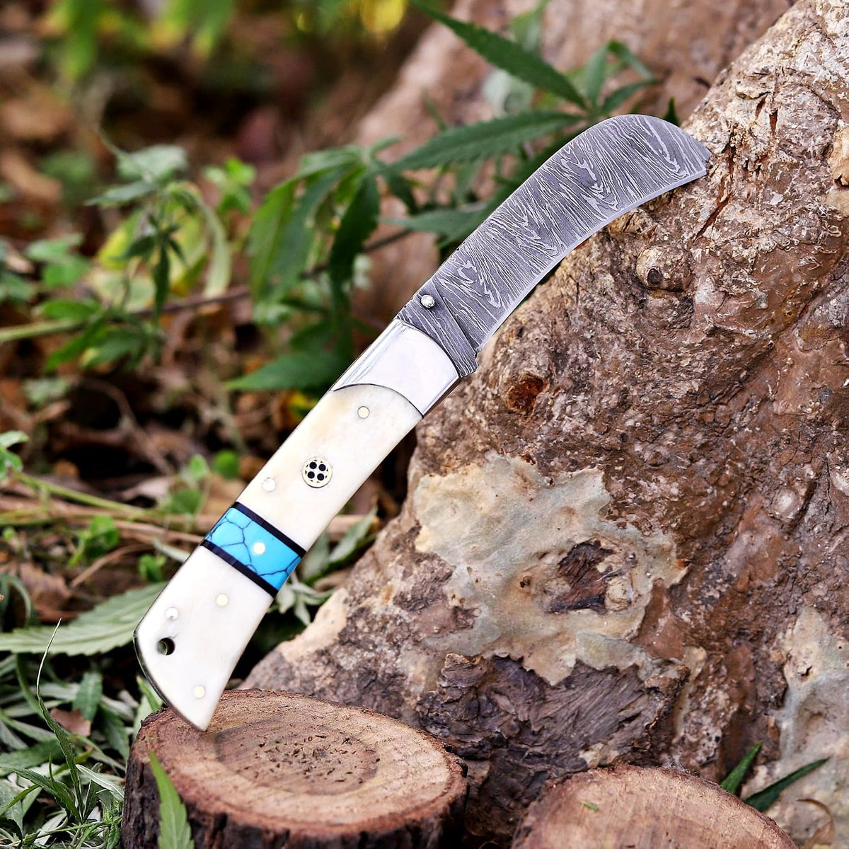 Handcrafted Damascus Steel Rus Lock Pocket Knife with, Traditional Folding Blade, Everyday carry, with leather sheath (Ram)