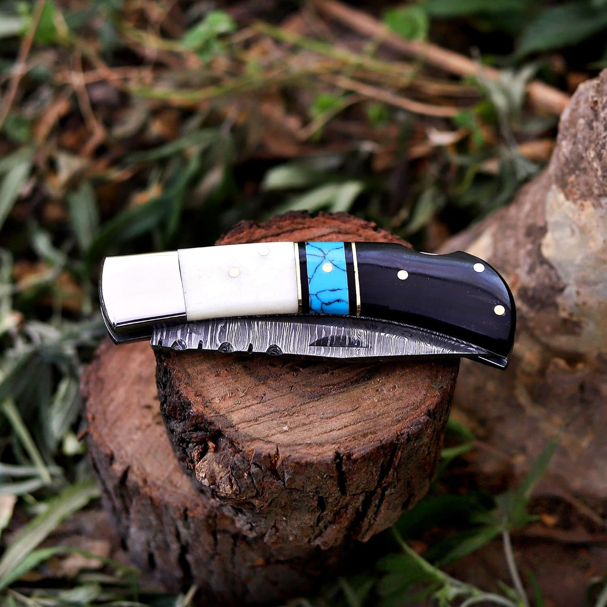 Handcrafted Damascus Steel Rus Lock Pocket Knife with, Traditional Folding Blade, Everyday carry, with leather sheath (Ram)