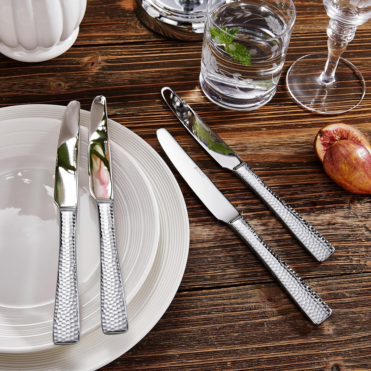 Premium Louis 4-Piece 9.5-Inch Dinner Knife Set (Plain) | Stainless Steel Serrated Dinner Knives; Classic Plain Design; Sturdy Construction; Brilliant Mirror Finish; Dishwasher Safe