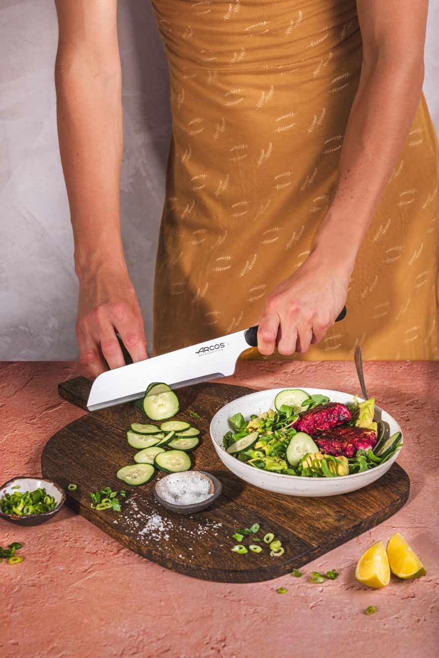 Paring Knife Set of 3 Pieces 4 Inch Stainless Steel. Colorful Kitchen Knives for Peeling Fruits and Vegetables. Ergonomic Polypropylene Handle. Serie B-Line. Color Orange, Red and Green.