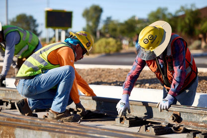 Safety Gloves | 360-Degree Cut-Resistant Work Gloves | Powerful Grip | Silicone-Free | Helix 2085