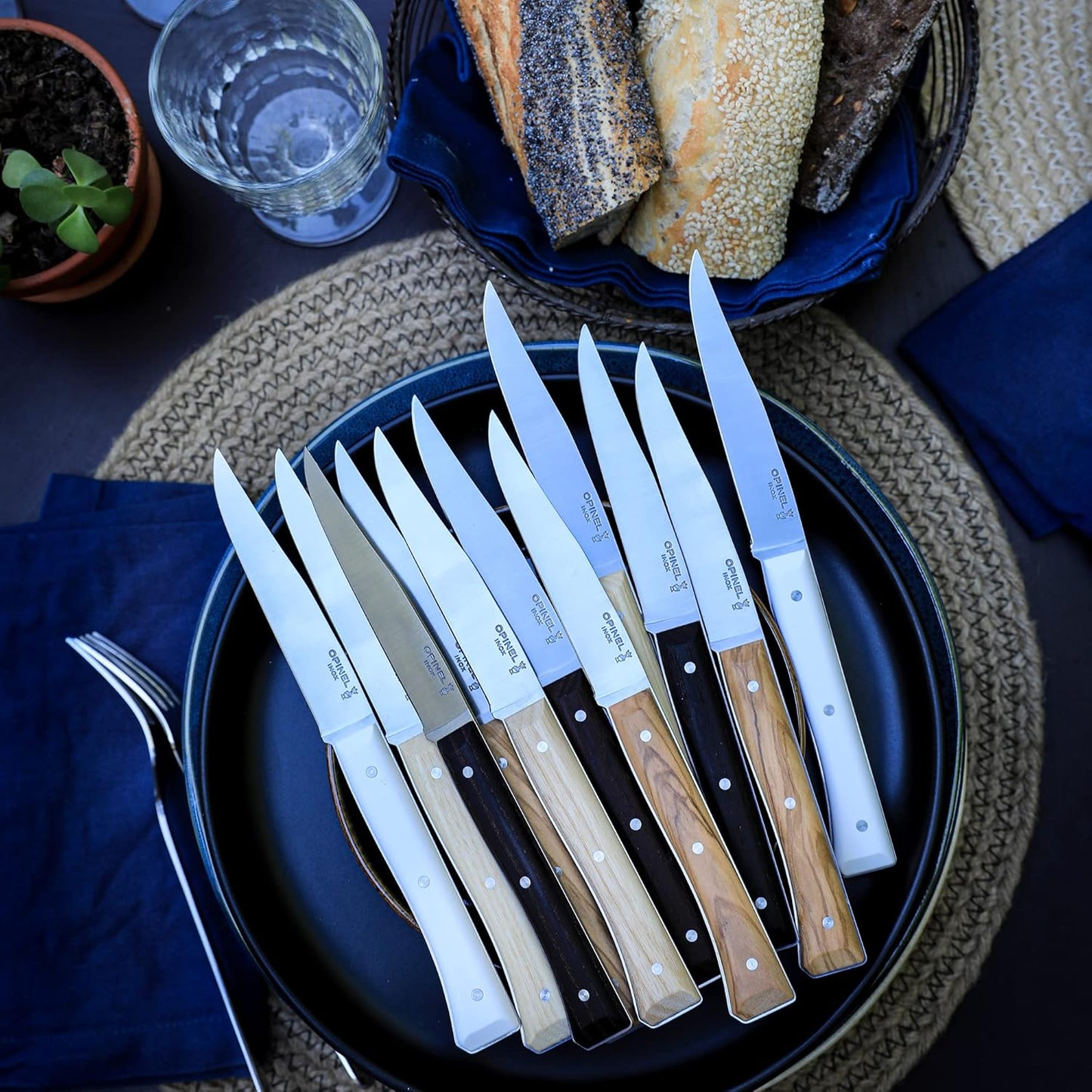 Facette Steak Knife Set – Full Tang Table Knife Setting for 4, Comfortable Riveted Handle in Premium Woods and Vitter Eco, Made in France (Dark Ash Wood)