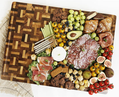 End Grain Cutting Board - 20"L x 16"W x 1.5"Th - Butcher Block Built-In Juice Grooves & Handle - Chopping Board Made of Acacia Wood Mixed With Oak - Barbecue Tray,Cooktop Board