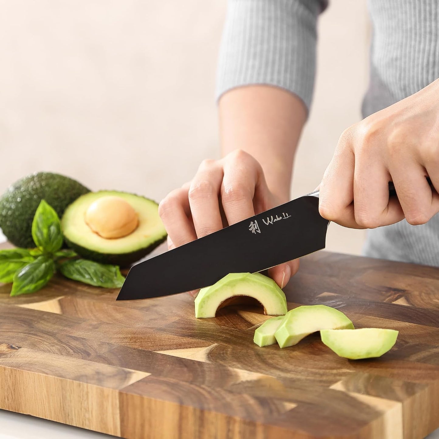 Titanium Noir Nakiri Knife – 6.7-Inch Professional Vegetable Chef Knife | 5Cr15MoV Stainless Steel Blade with Black Titanium Coating | Ergonomic G10 Handle | Kitchen Knife in Gift Box
