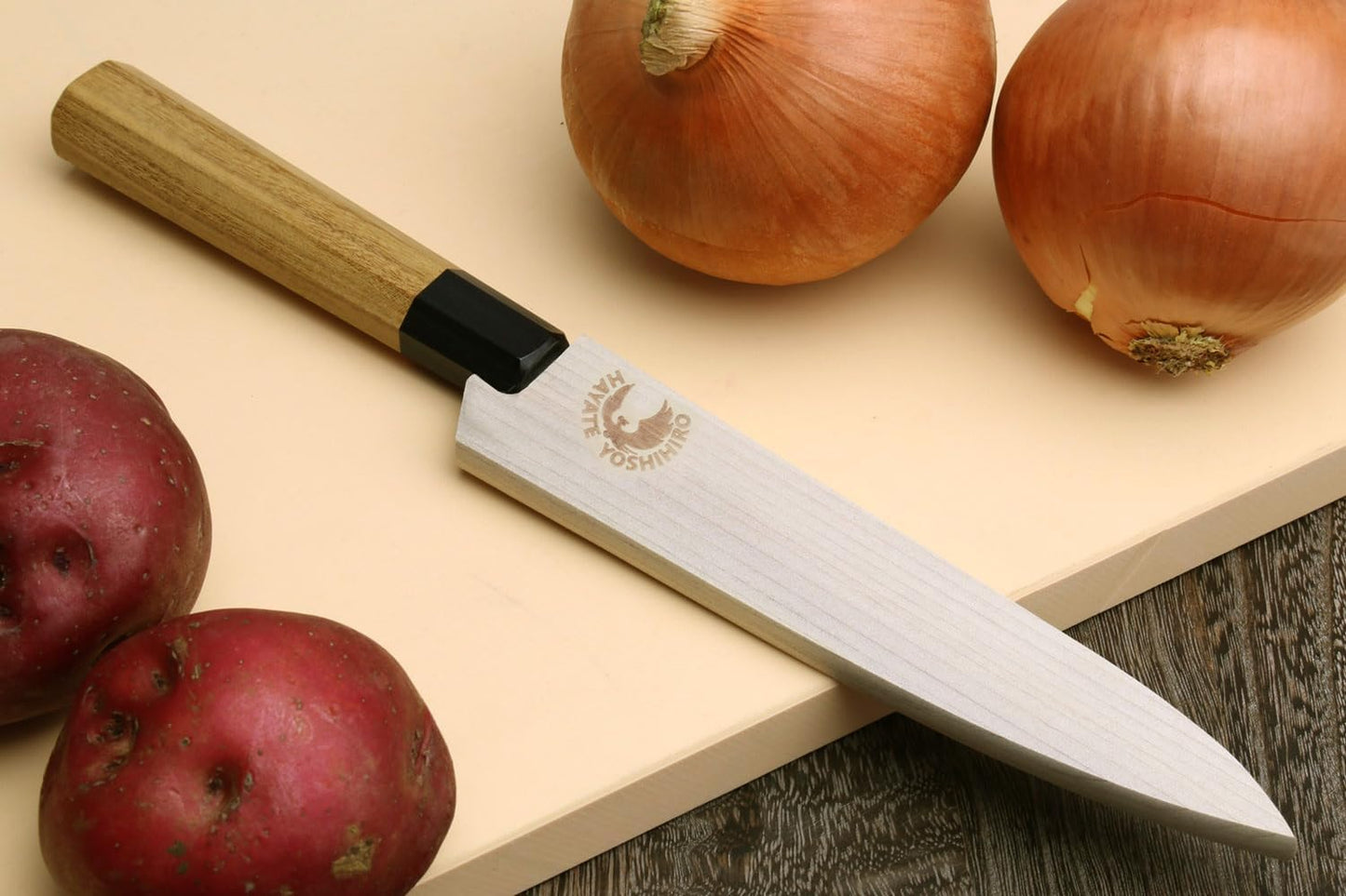 Yoshihiro 46 Layers VG10 Hammered Damascus Petty Japanese Utility Knife Ambrosia Handle (6''(150mm))