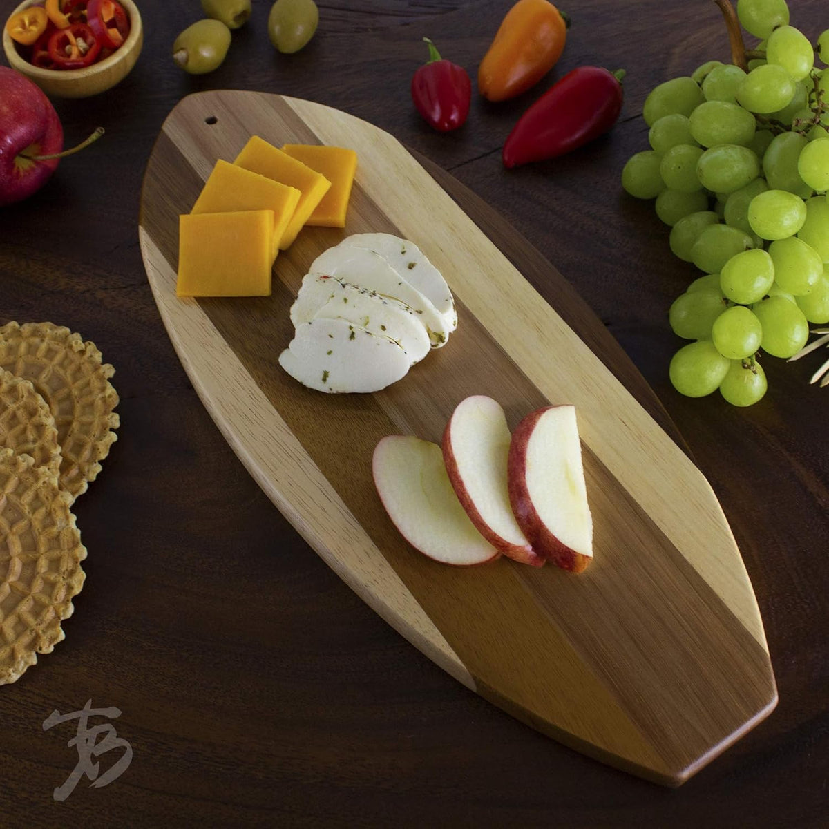 Rock & Branch Series Shiplap Pineapple Shaped Wood Serving and Cutting Board | Great for Wall Art 14-3/8" x 8" x 5/8"