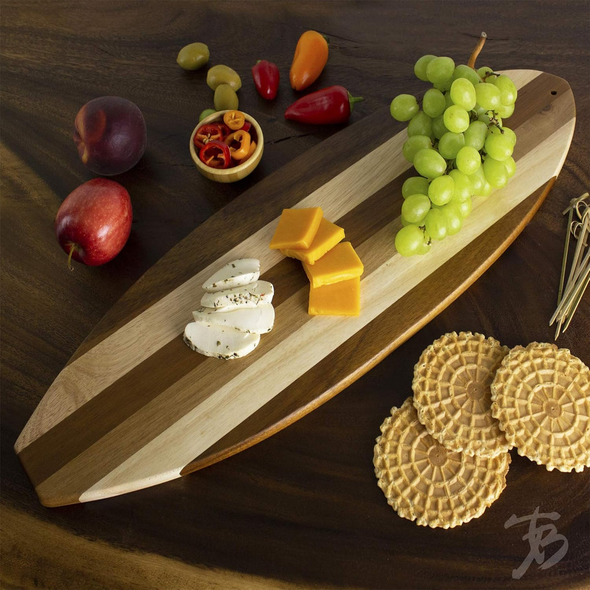 Rock & Branch Series Shiplap Pineapple Shaped Wood Serving and Cutting Board | Great for Wall Art 14-3/8" x 8" x 5/8"