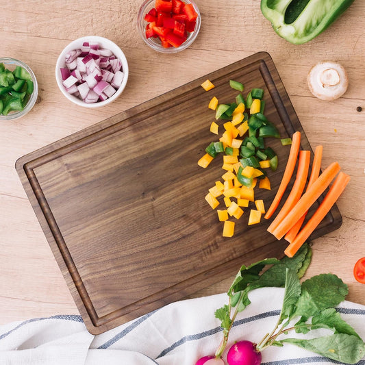 Delice Rectangle Juice Drip Groove Cutting Board 15.5"Wx11"Dx0.75"H, Walnut