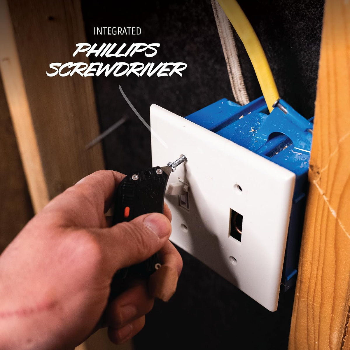 SlideWinder - Utility Knife Multitool with Standard Replaceable Razor Blade, Screwdrivers, Prybar, Bottle Opener and Pocket Clip with Locking Auto-Retracting Blade