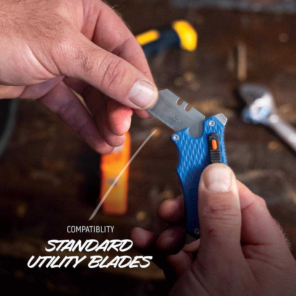 SlideWinder - Utility Knife Multitool with Standard Replaceable Razor Blade, Screwdrivers, Prybar, Bottle Opener and Pocket Clip with Locking Auto-Retracting Blade