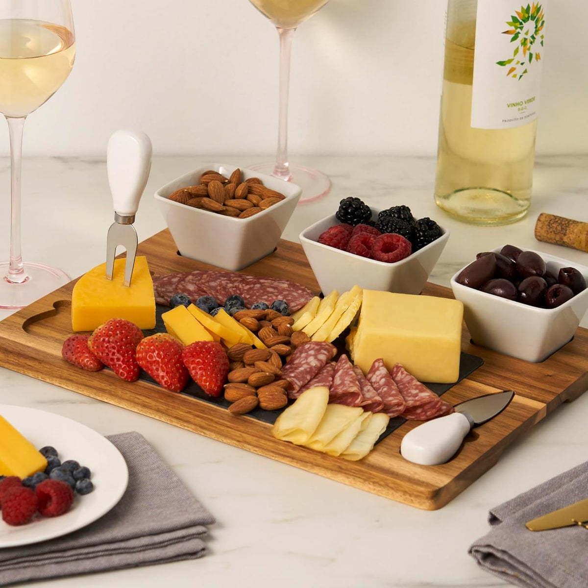 Acacia Cheese Board and Knife Set, Footed Cheese Snack Tray and Cheese Knives Set Cooking Accessories, 16inch Diameter