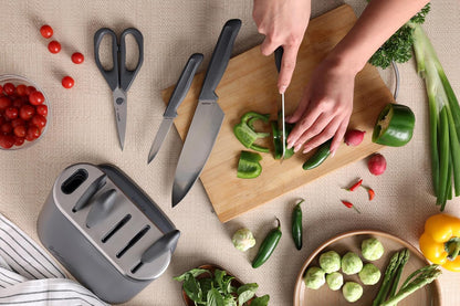 6 Piece Knife Set with Block, 6 Piece Set, 5 Kitchen Knives, 1 Block, Sharp Japanese Stainless Steel, Non Slip Base, Includes Paring, Serrated Paring,Chef Carving and Bread Knife