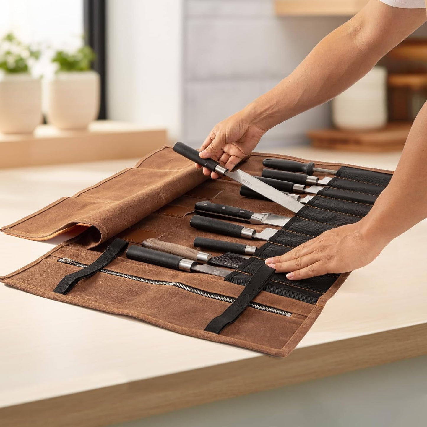 Chef Knife Roll Bag, Waxed Canvas Chef Knife Bag, Portable 10 Slots Chef Knife Case With 1 Zipper Pockets, Can Hold Home Kitchen Knife Tools Knife slot wide To 2.17”, Duty Knives Roll Bags for Chef