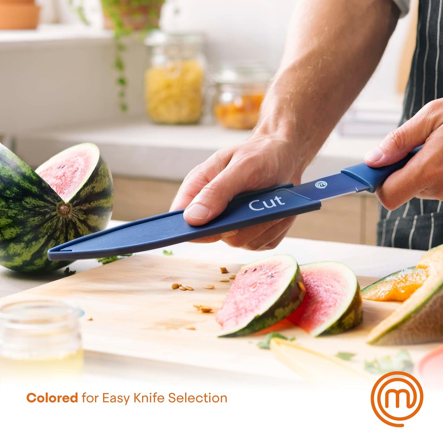 Knife Set with Block, 6 Kitchen Knives and a Universal Knife Holder, Extra Sharp Stainless Steel Blades for Precise Cutting with Non Stick Coating & Soft Touch Easy Grip Handles, Black